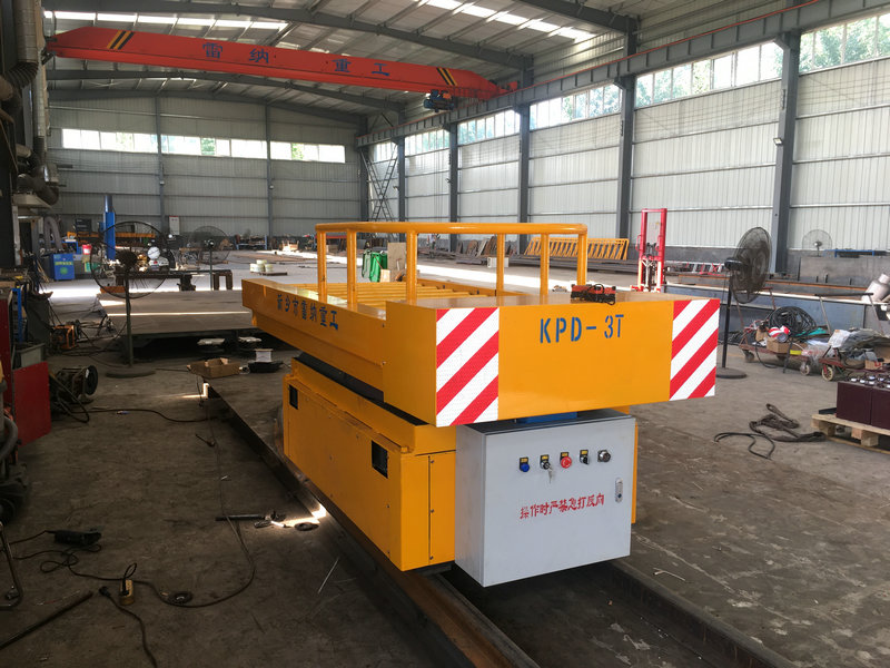 3T Rail превръща електрическа плоска количка с асансьор